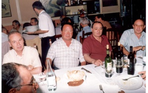 31 - En el restaurante Oasis - 2002
